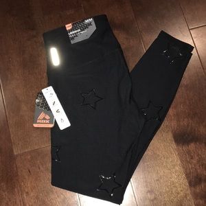 SOLD‼️Women’s Black Athletic Leggings NWT!😍